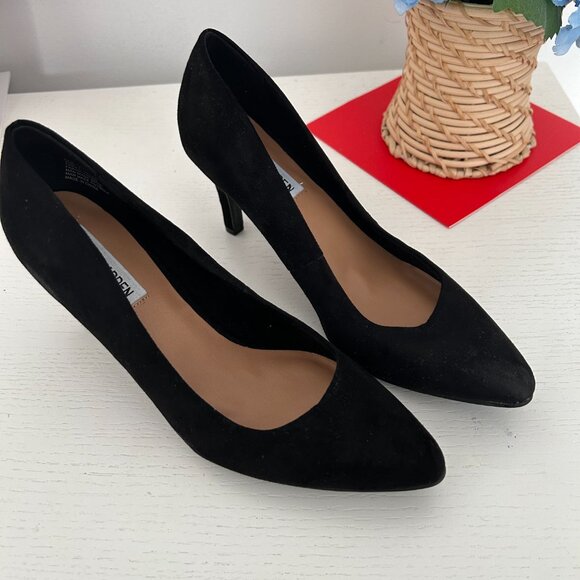 Designer black suede heels - Picture 2 of 3